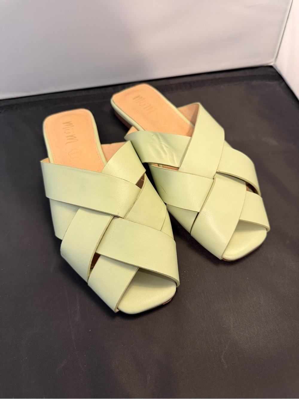 Mi.iM Reece Woven Leather Slide Sandals Pistachio Mint Womens Size 6.5 Flat